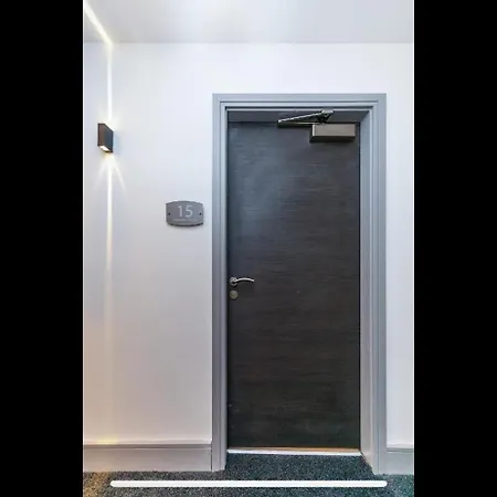 Apartment Alexander House 15 Bradford (West Yorkshire)